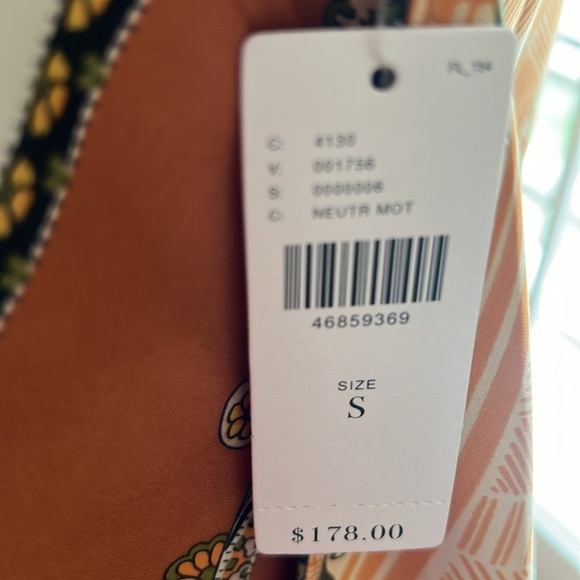 Sebou Scarf Printed Dress - Picture 6 of 8